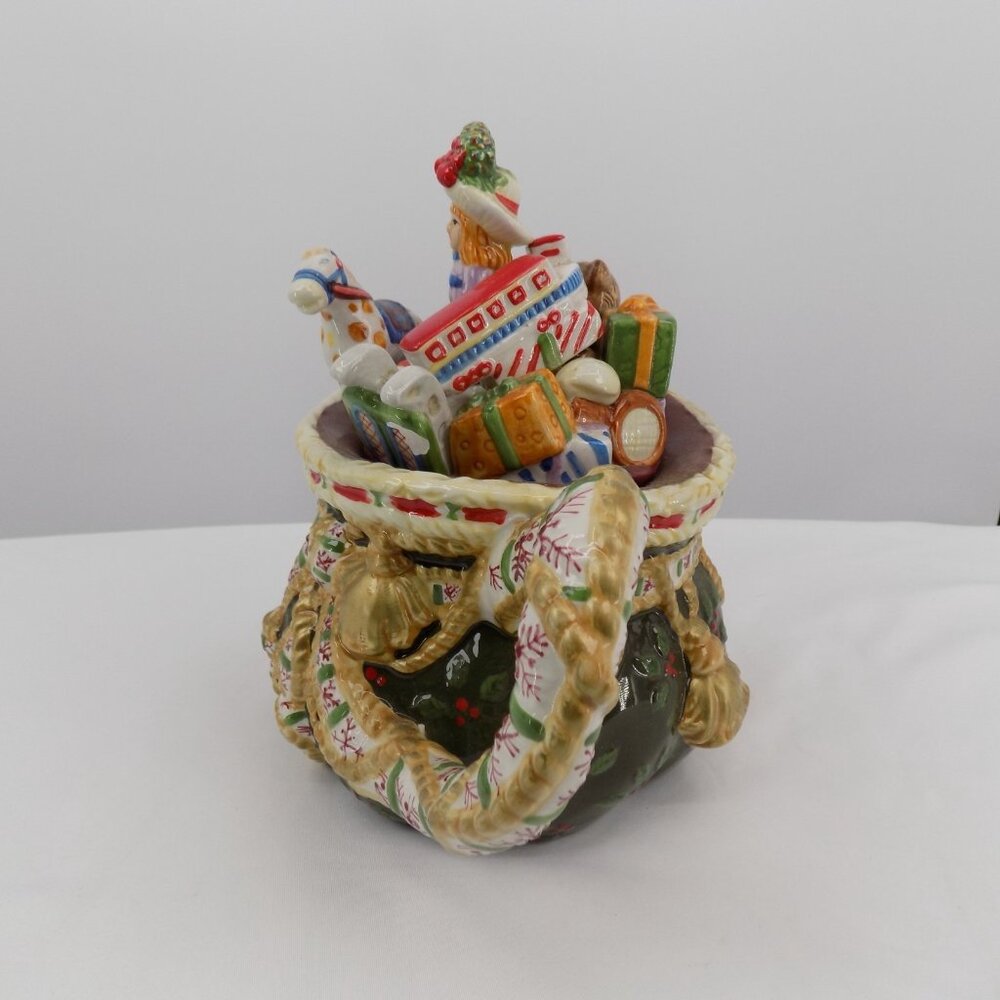 Studio Nova Woodland Holly Santa 7 1/2" 28 oz Figural Teapot with Lid No Box Vtg - Picture 2 of 10
